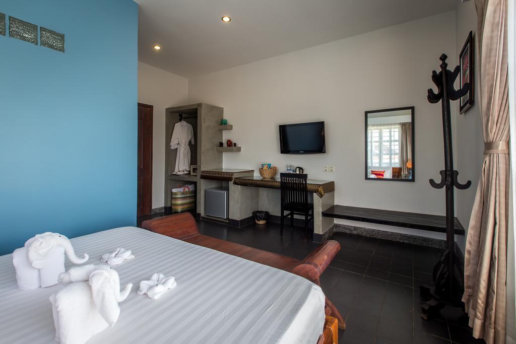 Baby Elephant Boutique Hotel Siem Reap Exterior photo